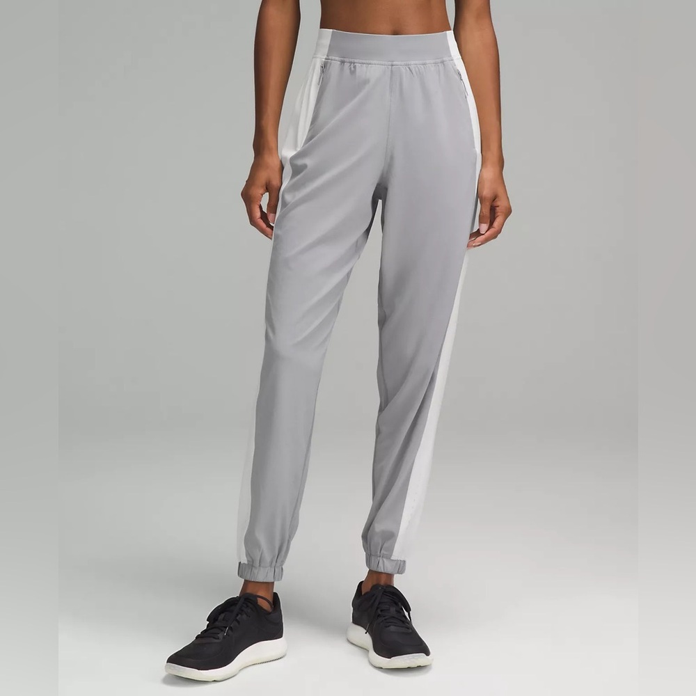 Lululemon Adapted State High Rise joggers size 4